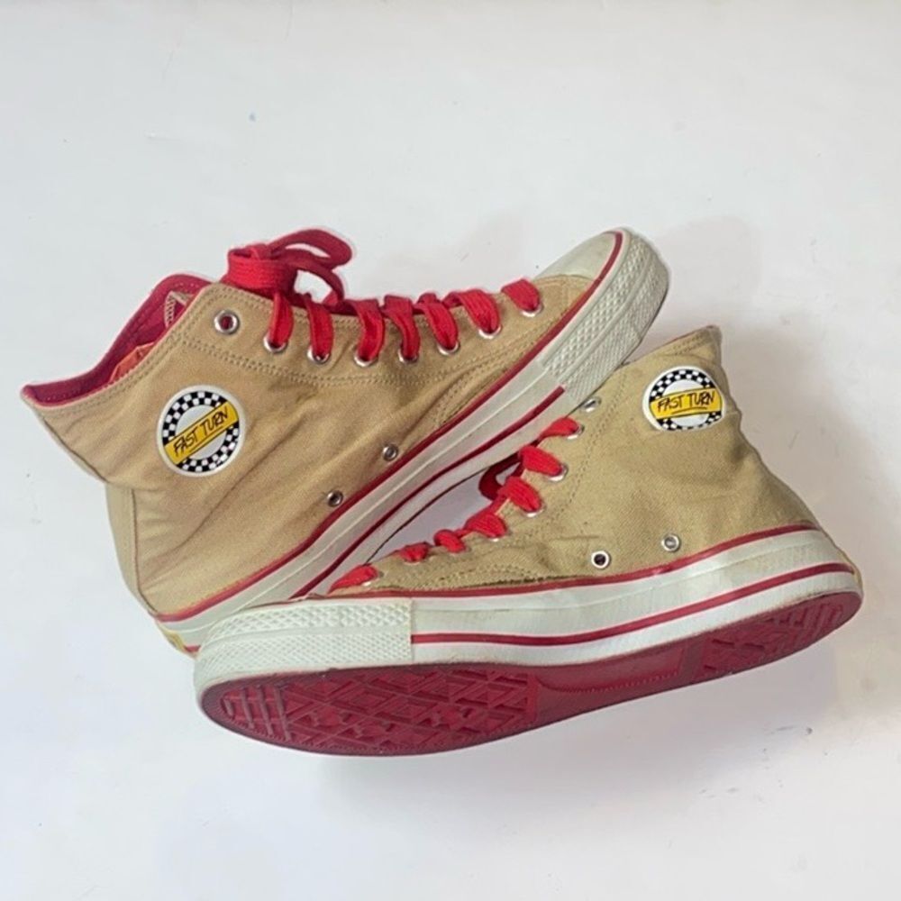 Fast Turn Cushioned Heel Shoes